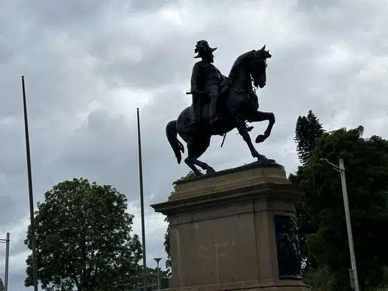 Sydney Equestrian Statue City